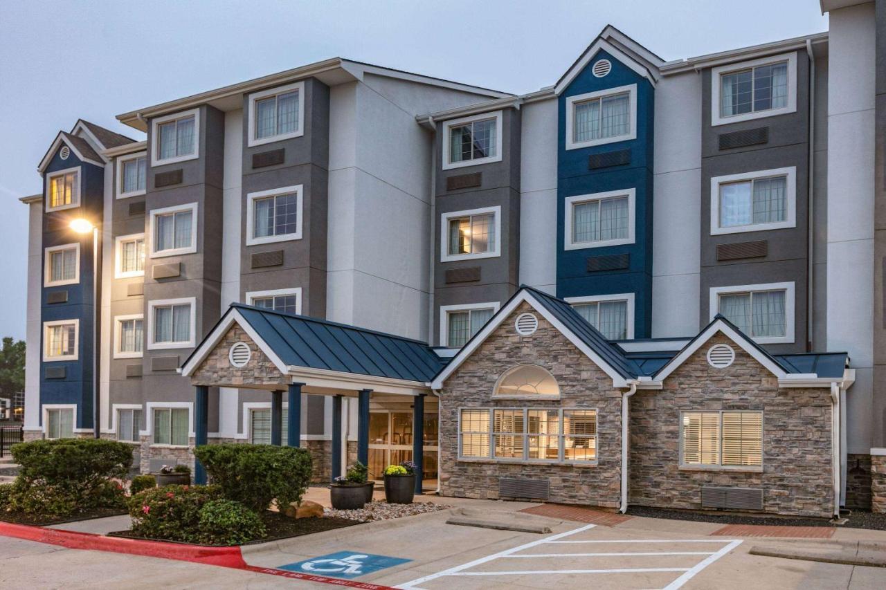 Microtel Inn & Suites By Wyndham Austin Airport Zewnętrze zdjęcie